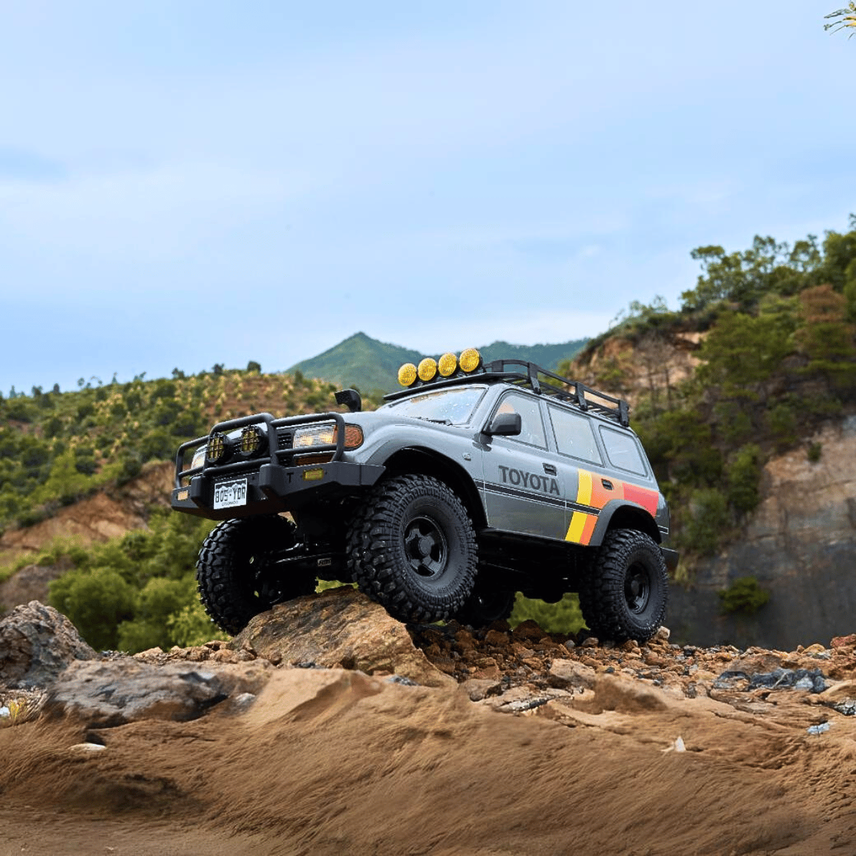 TCH 1:10 FCX10 LC80 Toyota Land Cruiser 80 RS